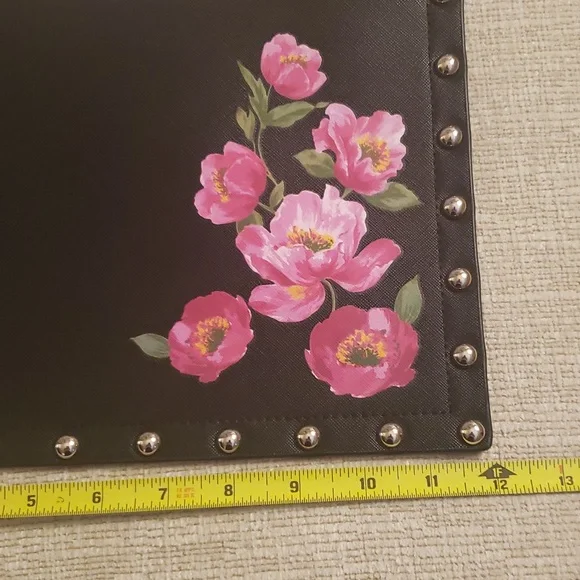 WHBM New with Tags Black Studded Floral Clutch Bag 🥳 - Picture 4 of 9